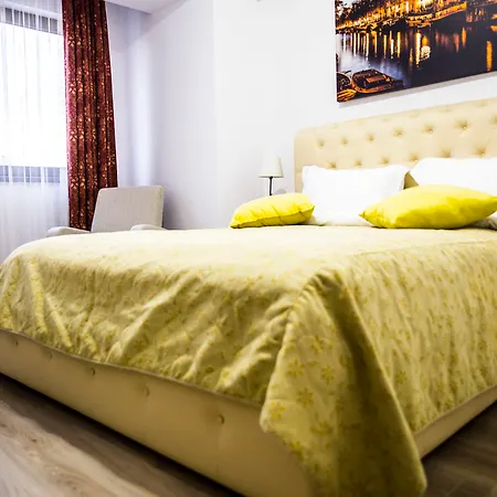 Готель La Casa 3*