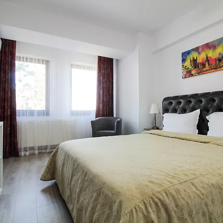Готель La Casa 3*