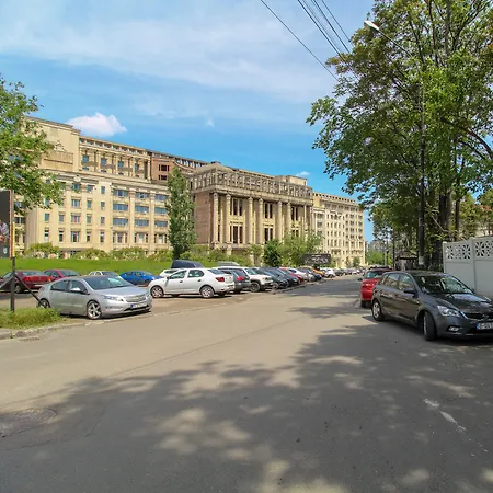La Casa Готель