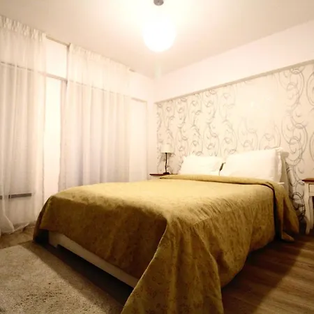 La Casa 3* Бухарест
