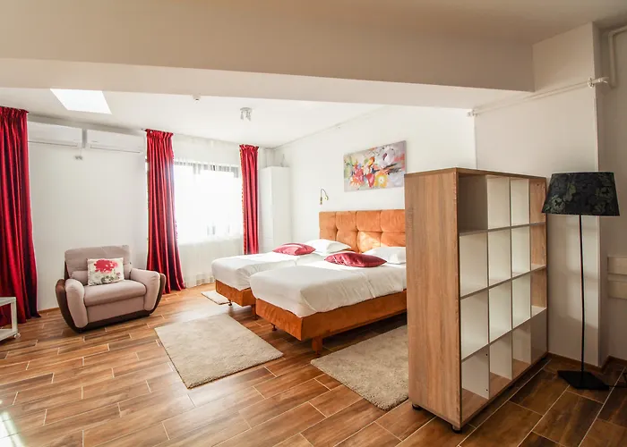 La Casa 3*