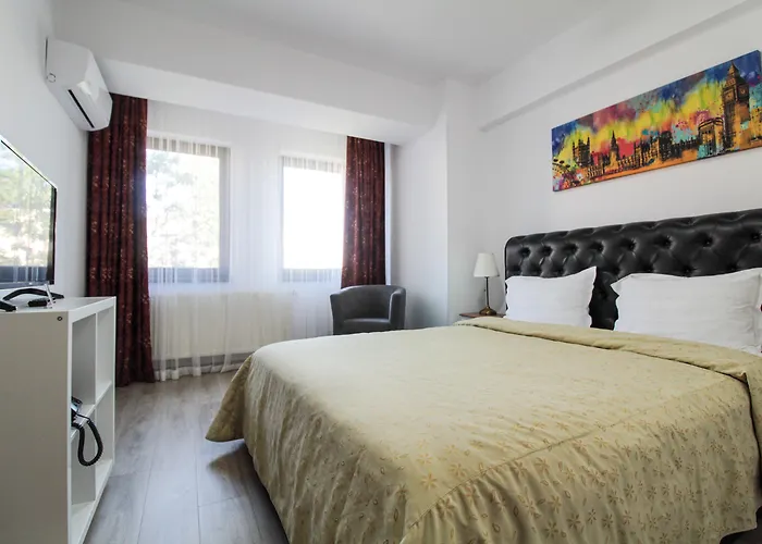 Hotel La Casa 3*