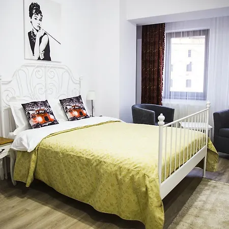 La Casa 3* Bucureşti