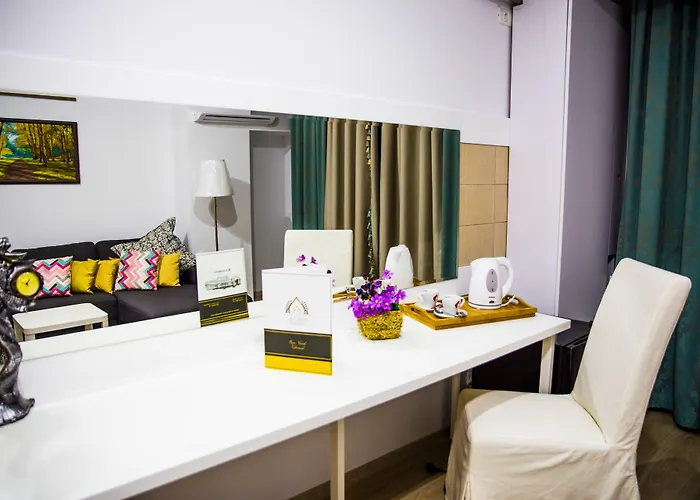 La Casa Hotel 3*